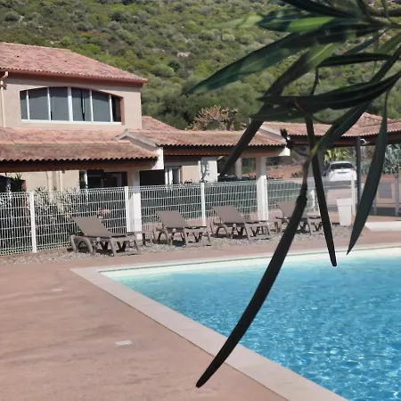 4 Pieces Dans Petite Calme, Climatisation Et Piscine Apartament *