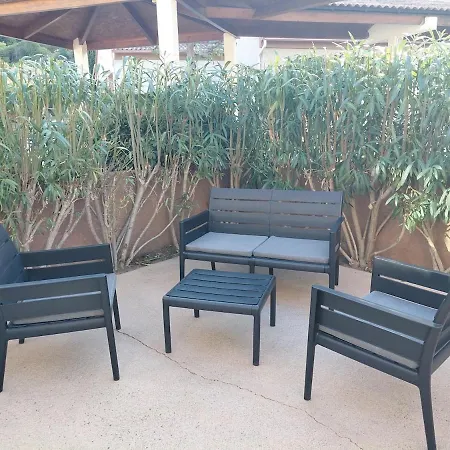 4 Pieces Dans Petite Calme, Climatisation Et Piscine 올레타