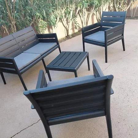 4 Pieces Dans Petite Calme, Climatisation Et Piscine 올레타