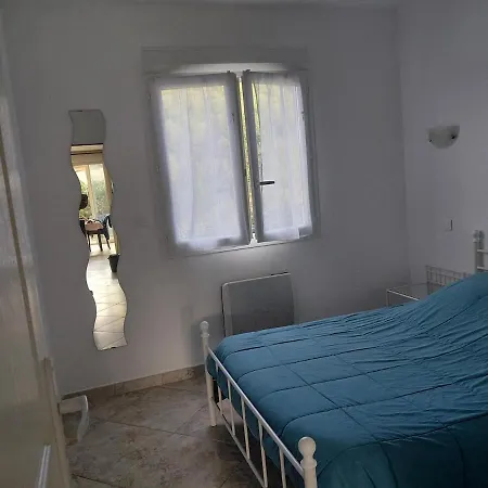 4 Pieces Dans Petite Calme, Climatisation Et Piscine * 올레타